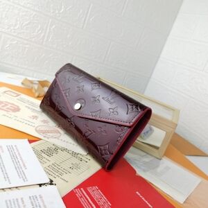 <AUTHENTIC>Louis Vuitton  wallet